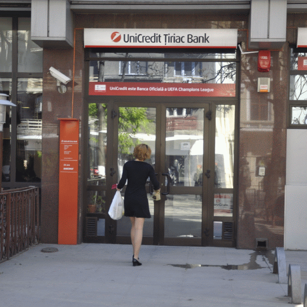 UniCredit Ţiriac a oferit IMM-urilor credite garantate de 25 milioane de euro