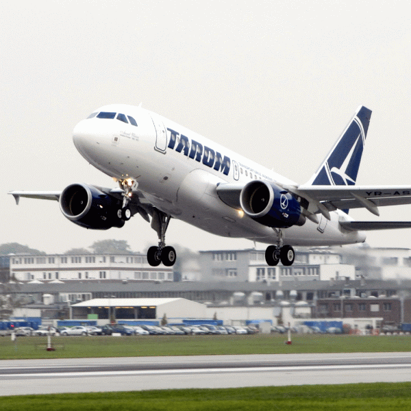 Premierul şi sindicatele nu mai vor scandal la Tarom