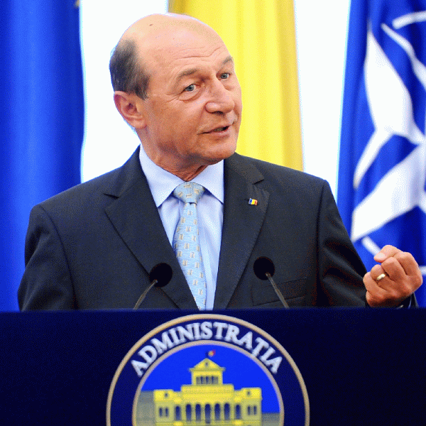 Preşedintele Traian Băsescu acuză guvernul de sabotarea agriculturii