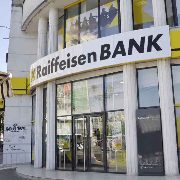 Raiffeisen Bank contestă falimentul Cuprom