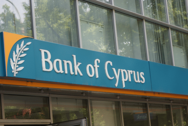 Autorităţile române şi cipriote anchetează preluarea a 9,7% din acţiunile BT de către Bank of Cyprus