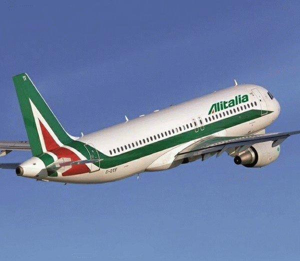 Acţionarii "Alitalia" au aprobat majorarea capitalului cu 300 milioane euro