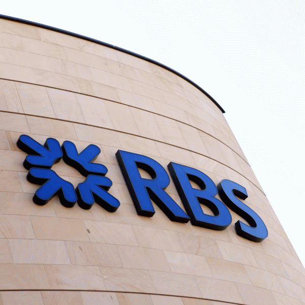 RBS, acuzată că şi-ar fi sabotat clienţii, ca să le preia activele