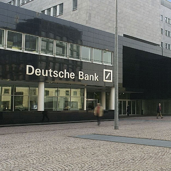 "Deutsche Bank" iese din sectorul tranzacţiilor cu materii prime