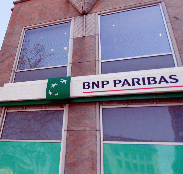 Traderii "BNP Paribas" au încercat să manipuleze dobânzile în Australia