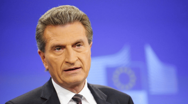 Comisarul Oettinger: "Continuăm parteneriatul cu Gazprom, dar diversificăm şi sursele de aprovizionare cu gaze"