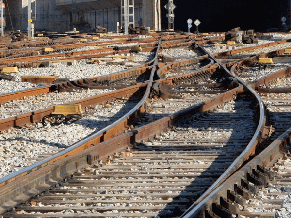 Ponta, în primul tren electric românesc postdecembrist