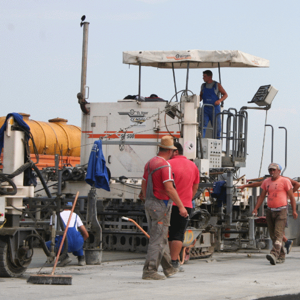 Pista Aeroportului Braşov ar putea fi gata până pe 20 septembrie