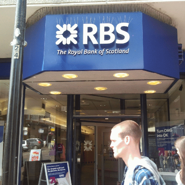 RBS are provizioane de 639 milioane dolari pentru costuri legale