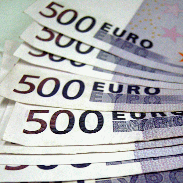 "Euro nu a reprezentat niciodată adevărata monedă de rezervă a lumii"