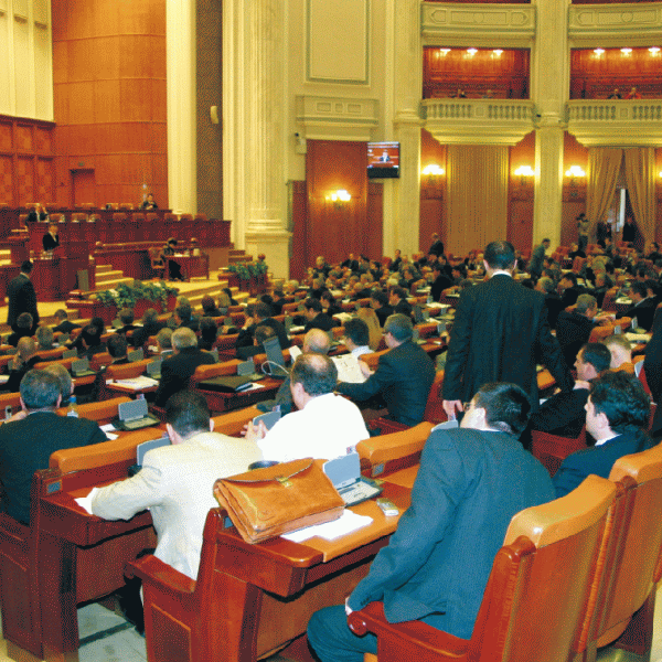 Camera Deputaţilor a respins moţiunea Transelectrica