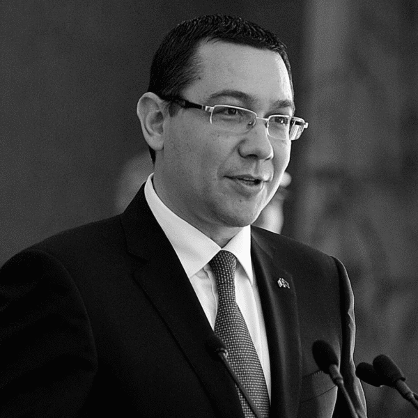 Ponta: "Economia merge bine, numai ruşii, prostia, foamea de putere pot determina o mare criză"