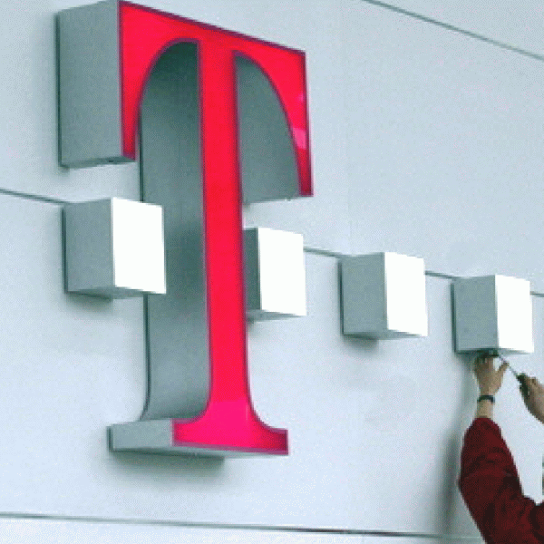 Profitul Telekom România a scăzut cu 23,5%, în primul semestru