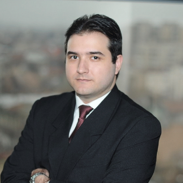 Ovidiu Dumitrescu: "României îi lipseşte o bancă de investiţii după modelul Goldman Sachs ori Morgan Stanley, care să îşi asume subscrierea completă sau măcar într-o proporţie importantă într-un IPO". 