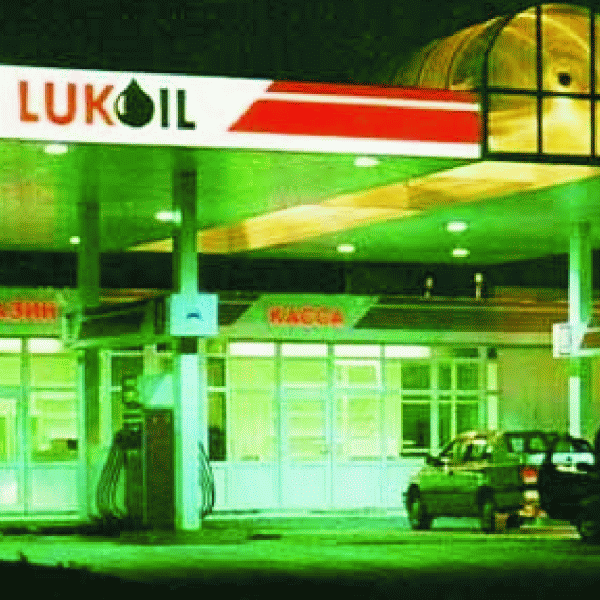 Lukoil se retrage din Polonia, Letonia şi Lituania