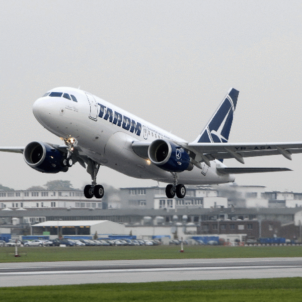 Deficienţele Tarom au dus la anularea sau întârzierea unui număr foarte mare de curse