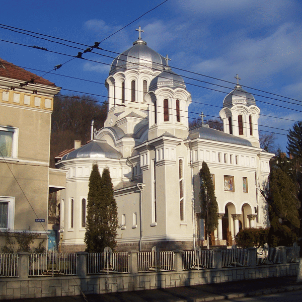 Biserica le cere preoţilor să se ţină departe de politică