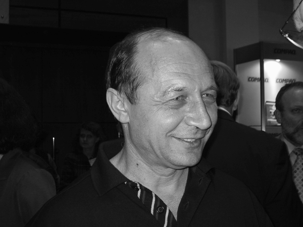 Traian Băsescu, audiat la parchetul militar