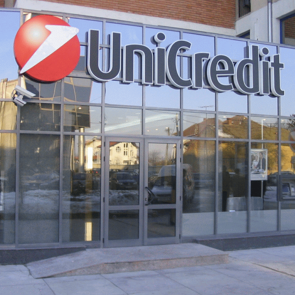 WSJ: "UniCredit", beneficiarul anonim al fondului de salvare a băncilor italiene?