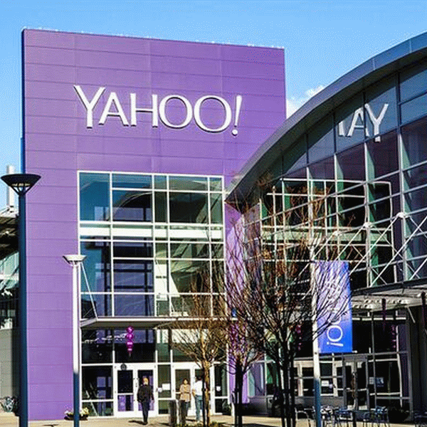 "Yahoo" scoate la vânzare circa 3.000 de brevete