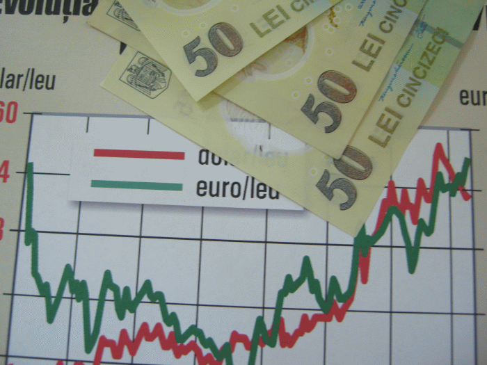 Euro a crescut la 4,5147 lei