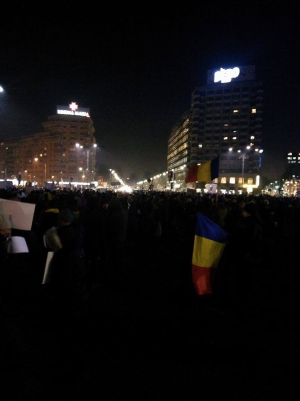 Manifestaţii la Sofia şi Chişinău în semn de sprijin faţă de cele din România