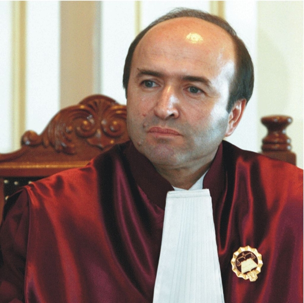 Tudorel Toader (Sursa foto: Wikipedia)