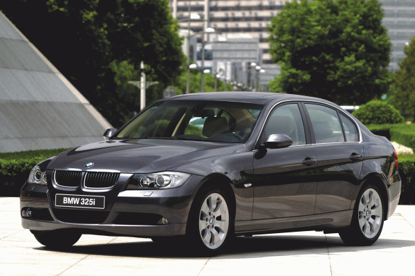 BMW are în vedere încheierea de angajamente contractuale cu câteva firme din România