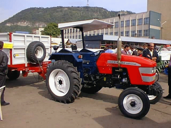 Statul taie cu 21% sprijinul pentru agricultori prin reducerea accizei la motorină în 2017