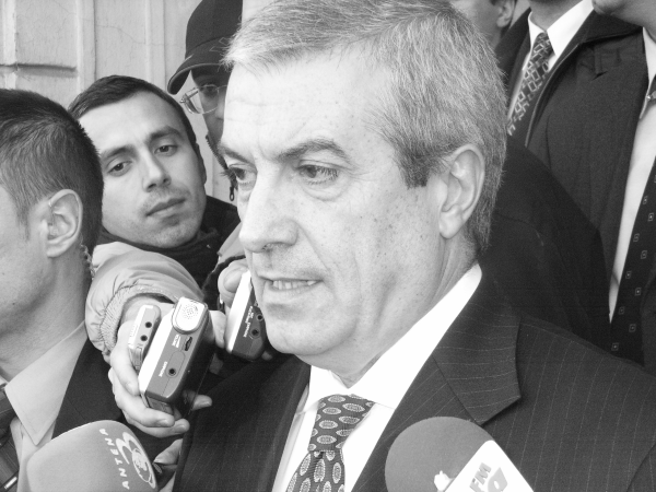 Tăriceanu va avea luni întrevederi cu preşedintele CE şi cu comisarul pentru justiţie