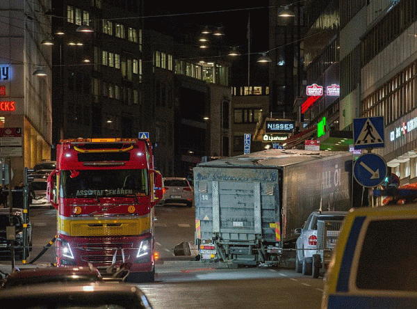 Camionul atacului mutat de la scena crimei (Sursa foto: Wikipedia)