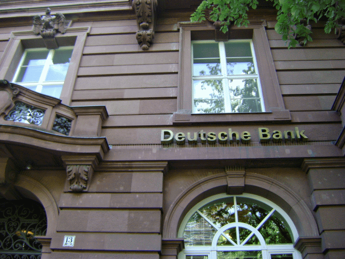 Fed amendează "Deutsche Bank" cu 156,6 milioane de dolari pentru încălcarea normelor pe pieţele forex