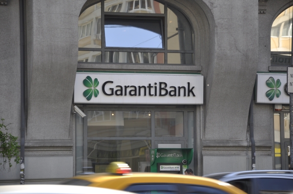 Garanti Bank revizuieşte în creştere, la 4%, estimarea privind evoluţia PIB în 2017