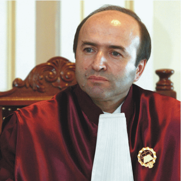 Tudorel Toader (Sura foto: Wikipedia)