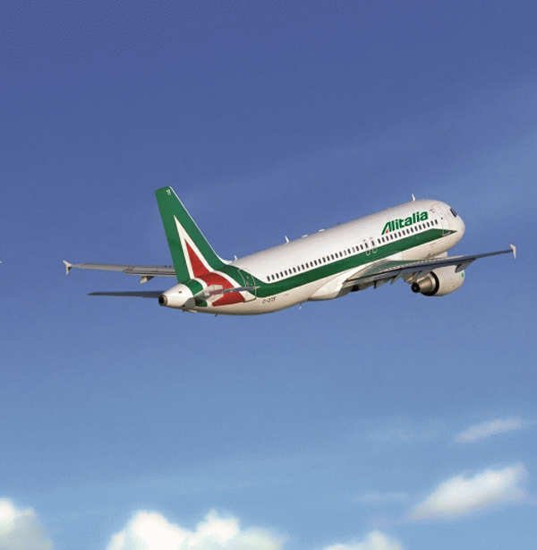 Majoritatea italienilor se opun acordării unui nou ajutor financiar guvernamental către compania "Alitalia"