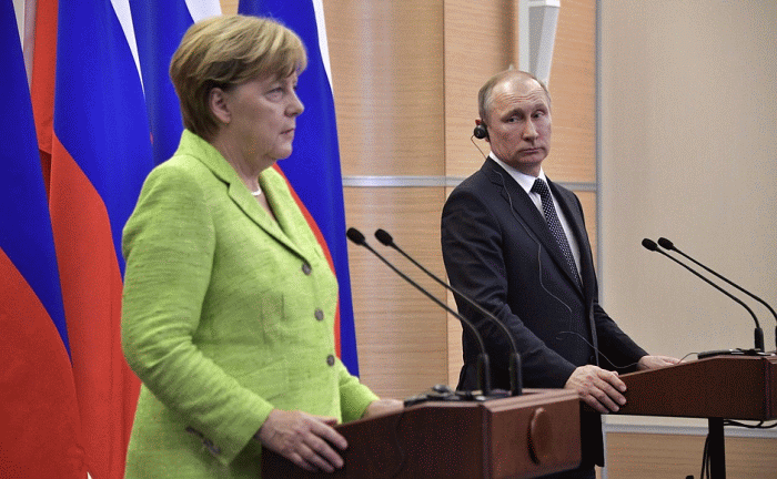 Angela Merkel şi Vladimir Putin (Sursa foto: Kremlin.ru)