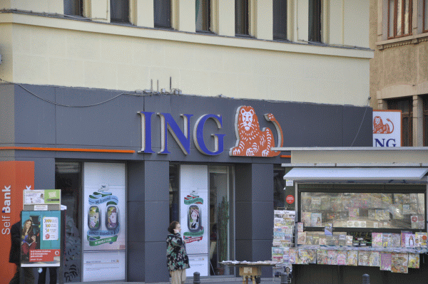 Profitul ING, peste aşteptări