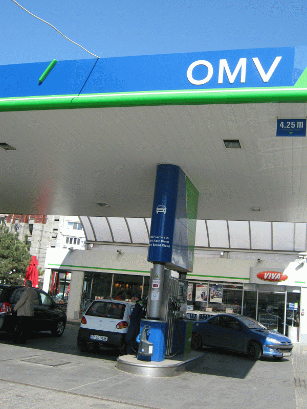 OMV a prelungit contractul directorului general până în 2020