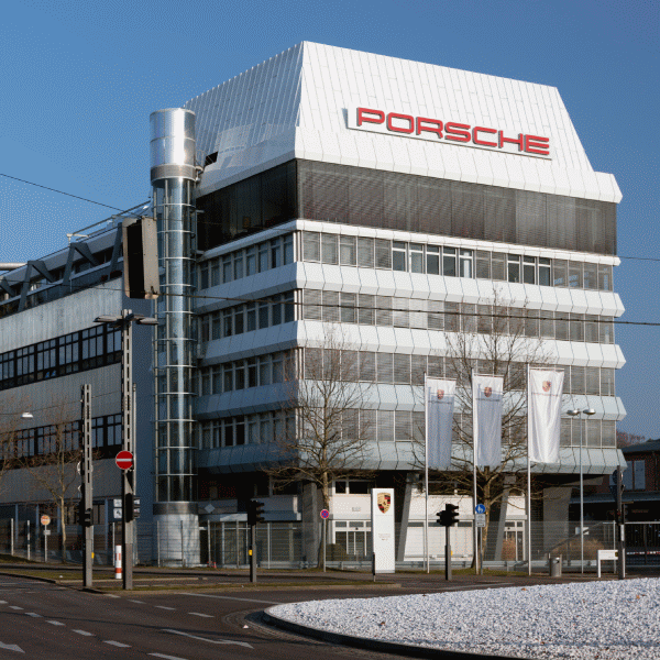 Procurorii din Stuttgart anchetează angajaţi ai "Porsche" şi "Bosch", implicaţi în scandalul emisiilor