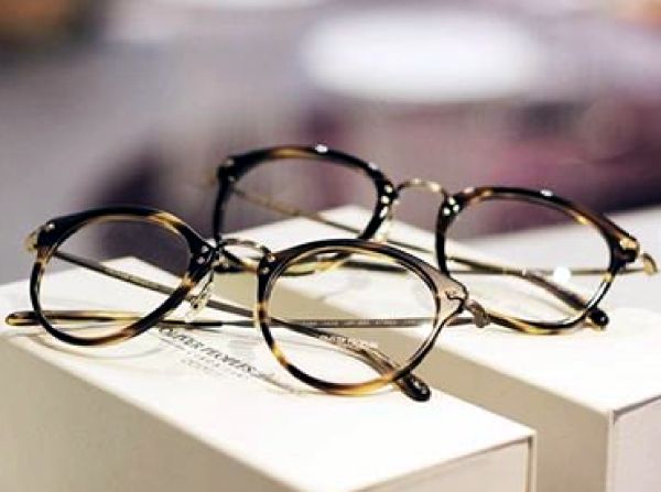 UE investighează fuziunea "Luxottica" - "Essilor"