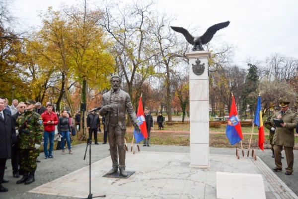 Statuia lui Ion I. C. Brătianu (Sursa foto: PNL)