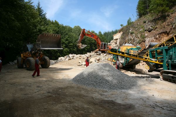 Volumul lucrărilor de construcţii a crescut, în noiembrie 2017, cu 1,4% faţă de luna precedentă