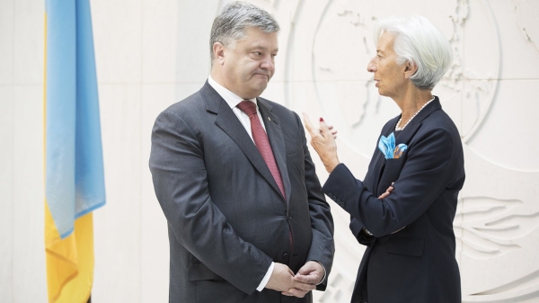 Petro Porshenko (Ucraina) & Christine Lagarde (FMI)Sursa foto: Twitter