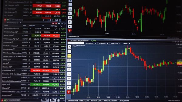 Wall Street a deschis în creştere