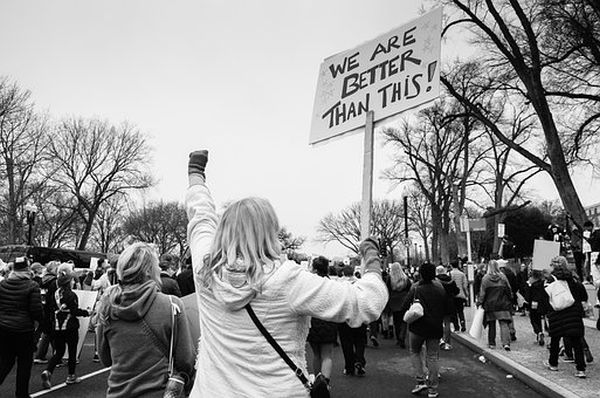 Protest al asistenţilor şi infirmierilor de la Institutul de Pneumoftiziologie "Marius Nasta"