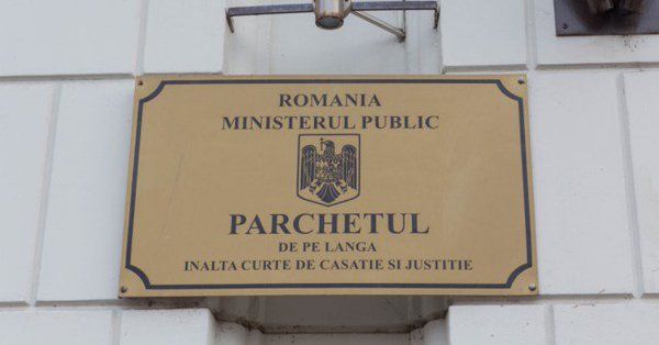 Principalele facultăţi de drept din ţară au concluzionat, fără echivoc, că Frontul Salvării Naţionale a acţionat ca un veritabil Guvern