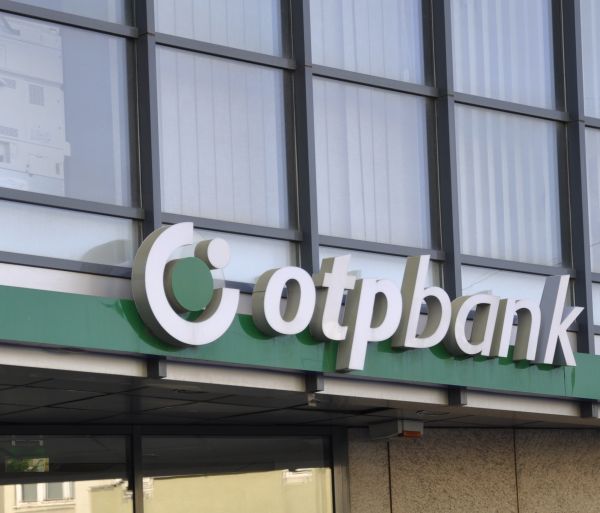 OTP Bank renunţă la preluarea Băncii Româneşti