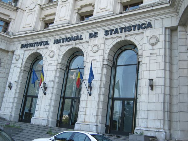 Locurile de muncă vacante au crescut la 58.400