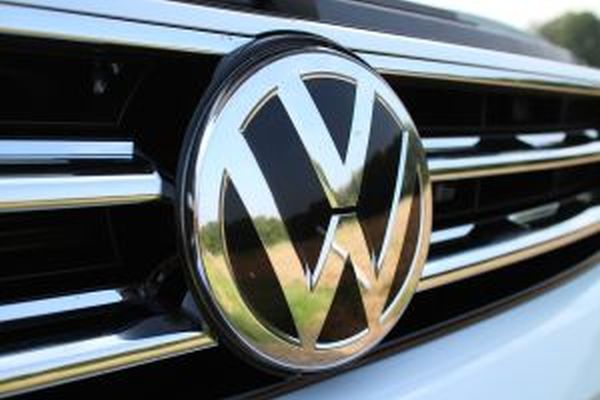 Volkswagen va deschide fabrici noi în China