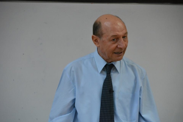 Trian Băsescu: (Sursa foto: Facebook)